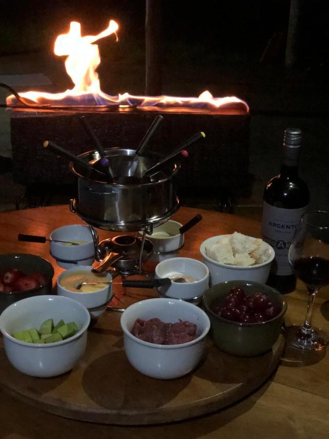 Pousada Camping E Restaurante Vila Dos Arcanjos Бокайна-ди-Минас Экстерьер фото