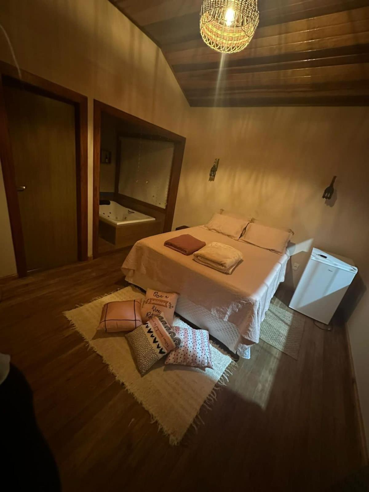 Pousada Camping E Restaurante Vila Dos Arcanjos Бокайна-ди-Минас Экстерьер фото